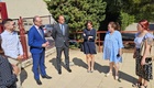 El consejero de Educación, Formación Profesional y Empleo, Víctor Marín, durante su visita al CEIP Artero