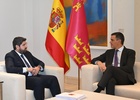 Fernando López Miras se reúne con Pedro Sánchez (2)