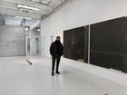 Imagen de Álvaro Porras Soriano en su exposición 'Almiar' en el Centro Párraga