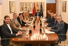 López Miras se reúne con sus consejeros para analizar la situación en la Región tras el apagón