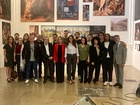 Imagen de la consejera de Turismo, Cultura, Juventud y Deportes, Carmen Conesa, junto a los comisarios y parte de los artistas que participan en ...