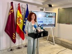 La directora general del SEF, Pilar Valero, ofrece los datos del paro del mes de mayo.