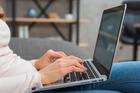 El profesorado ha pasado por un proceso de acreditación para obtener el nivel C1 de Competencia Digital Docente.