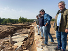 El jefe del Ejecutivo regional, Fernando López Miras, en su visita a distintas zonas afectadas por la DANA (2)