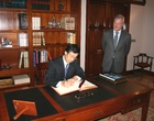 El presidente de la Comunidad recibe al embajador de Japón (1)