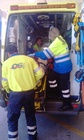 Efectivos de la Gerencia de Urgencias y Emergencias Sanitarias 061 de la Región de Murcia en una Unidad Móvil de Emergencia