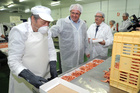 El presidente de la Comunidad visita la empresa Frigoríficos Morales (3)