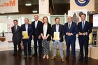 El presidente de la Comunidad, Pedro Antonio Sánchez, y la ministra de Empleo y Seguridad Social, Fátima Báñez, visitaron hoy la Feria del Mueble...