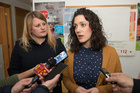 La directora general de Mujer e Igualdad de Oportunidades, Alicia Barquero, junto a la alcaldesa de Mazarrón, Alicia Jiménez, inauguró hoy el Servicio...