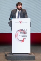 El presidente de la Comunidad, Fernando López Miras, participa en el XXII Congreso Nacional de la Empresa Familiar que ha inaugurado Su Majestad el Rey, Felipe VI (3)