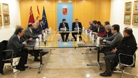 López Miras se reúne con el presidente del Sin dicato Central de Regantes del Acueducto Tajo-Segura