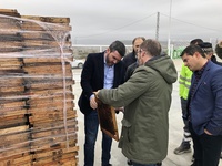Antonio Luengo visita la empresa ApiZafra y pone en valor el sector de la apicultura en Región de Murcia