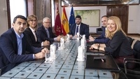 López Miras pone en valor la "función esencial" de los periodistas como "garantes de importantes valores constitucionales"