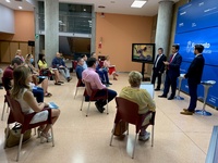 El consejero de Fomento e Infraestructuras, José Ramón Díez de Revenga, acompañado por el secretario general, Enrique Ujaldón y el director de Vivienda, José Francisco Lajara, durante la reunión del Consejo Asesor de Vivienda en la que se ha presentado el nuevo modelo de Vivienda Protegida de la Región de Murcia (3)