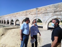 El director general de Bienes Culturales, Rafael Gómez, visita el Acueducto de los Arcos de Alcantarilla