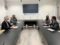 El consejero de Fomento e Infraestructuras, José Ramón Díez de Revenga,  y el Comisionado del Gobierno para el Corredor Mediterráneo, Josep Vicent Boira, durante la reunión mantenida esta mañana en la que han hablado de la integración de Cartagena en esta infraestructura ferroviaria