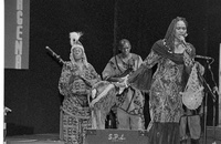 Actuación de Oumu Sangare en el festival "La Mar de Músicas" de Cartagena (1996). Foto: Carlos Gallego