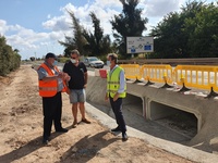 El director de Carreteras, José Antonio Fernández Lladó, en la visita a las obras de la carretera que une Cartagena y San Javier
