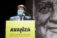 López Miras preside el acto de inauguración del Foro Avanza, organizado por la Asociación Murciana de la Empresa Familiar (2)