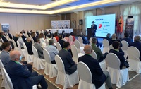 El consejero de Fomento e Infraestructuras, José Ramón Díez de Revenga, durante la clausura de la LXV Asamblea General de la Federación Regional de Organizaciones Empresariales de Transporte de Murcia (FROET)