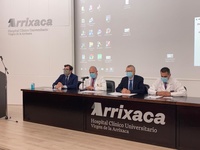 El consejero Pedreño inaugura una jornada que aborda la Oncología y sus retos para la medicina de precisión