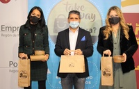 La consejera Valle Miguélez, el presidente de Hostemur, Jesús Jiménez, y la directora general Sonia Moreno presentaron la campaña "Take away: Sobra"...