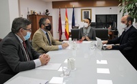 La consejera Valle Miguélez firma un convenio con el presidente de la Cámara de Comercio para reforzar el recinto aduanero Murciaduana