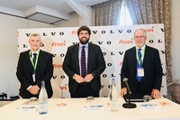 López Miras clausura la Asamblea General de la Federación Regional de Organizaciones y Empresas de Transporte de Murcia (FROET (1)