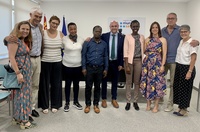 El gerente del Servicio Murciano de Salud se reúne con la oenegé Cirugía Solidaria y una delegación keniata