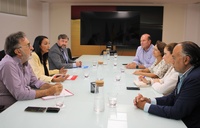 La consejera de Empresa, Empleo, Universidades y Portavocía, Valle Miguélez, presidió la Comisión de Comercio de Confederación Regional de Organizaciones...