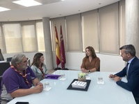 Isabel Franco se reúne con la presidenta de la Federación Scout de Exploradores de Murcia