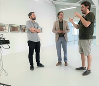 El director general del Instituto de las Industrias Culturales y de las Artes (ICA), Manuel Cebrián, en la visita de hoy al montaje de la exposición...