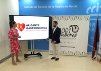 El director general del Itrem, Juan Francisco Martínez, y la directora del Centro de Cualificación Turística, Mónica Meroño, presentaron hoy la participación de la Región en la IV edición de 'Alicante Gastronómica'.