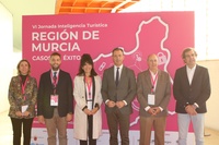 El consejero de Presidencia, Turismo, Cultura y Deportes, Marcos Ortuño, y el director del Itrem, Juan Francisco Martínez, junto a representantes...