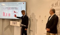 Imagen del consejero de Economía, Hacienda y Administración Digital, Luis Alberto Marín, en la rueda de prensa