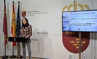 La consejera de Empresa, Empleo, Universidades y Portavocía, Valle Miguélez, presentó hoy los datos del paro del mes de diciembre