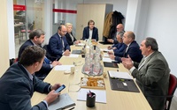 El director del INFO, Joaquín Gómez, y el director general de Comercio e Innovación Empresarial, Miguel Ángel Martín, participaron en  la Junta Directiva de la Cámara de Comercio, Industria y Navegación de Cartagena.