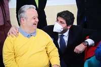 López Miras, durante su visita al nuevo centro residencial de Aidemar para grandes dependientes con discapacidad intelectual (2)