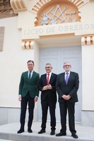 El consejero de Presidencia, Turismo, Cultura, Juventud, Deportes y Portavocía, Marcos Ortuño, el alcalde de La Unión, Pedro López Milán, y el presidente...