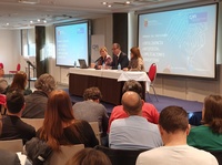 300 docentes se dan cita en la jornada sobre las implicaciones educativas de la inteligencia artificia y el Chat GPT