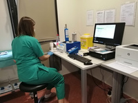 El hospital Rafael Méndez de Lorca cuenta con un nuevo dispositivo que permite realizar un diagnóstico más preciso de las intolerancias alimentar...