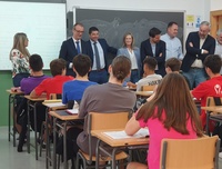 El Consejero de Educación, Formación Profesional y Empleo, Víctor Marín, visitó el IES Octavio Carpena Artés de Santomera