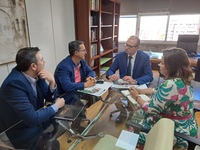 El consejero Víctor Marín se reunió hoy con el presidente de D´Genes, Juan Carrión.