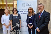La directora general de Universidades e Investigación asiste a la inauguración de la I Semana de Orientación, Empleo y Postgrado de la UCAM