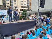 El consejero de Educación, Formación Profesional y Empleo, Víctor Marín, clausuró el encuentro de coros escolares Cantemus.