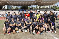 Isabel Franco realiza el saque de honor del VI Torneo de Rugby Femenino de CUDER Murcia a beneficio de la AECC
