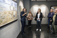Isabel Franco asiste a la inauguración de la exposición 'Ceguera Social' del artista Joaquín Lurod