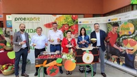 El consejero, durante el acto de presentación de la campaña de promoción del consumo de fruta y verdura entre los escolares.