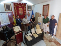 Acto celebrado esta mañana en el Ayuntamiento de Abanilla para la entrega de tres documentos históricos que fueron recuperados en su día por la Guardia Civil.