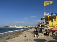 Puesto de vigilancia de la playa de Levante de Cabo de Palos, en Cartagena, el pasado mes de julio.